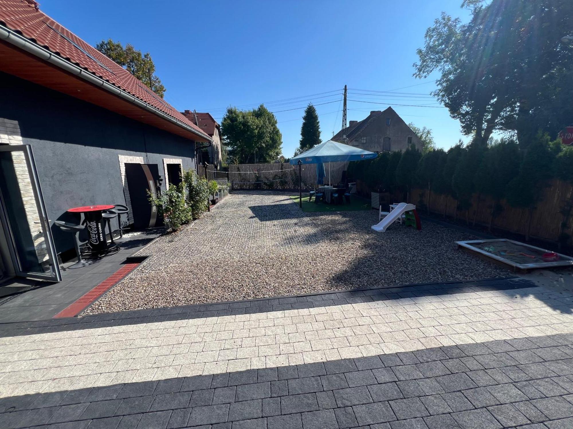 Przytulny Zakatek Aparthotel Zerniki Wroclawskie Exterior foto